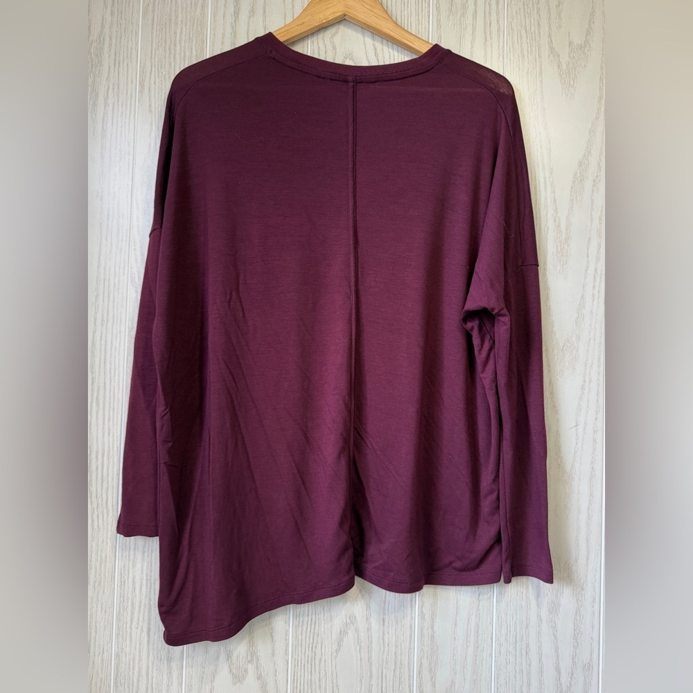 Athleta XS Burgundy Long Sleeve Asymmetrical Hem Top - Picture 5 of 5